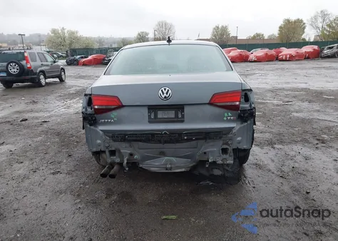 2016 Volkswagen Jetta 1.4T S z USA, uszkodzony, nr VIN 3VW167AJ9GM264437